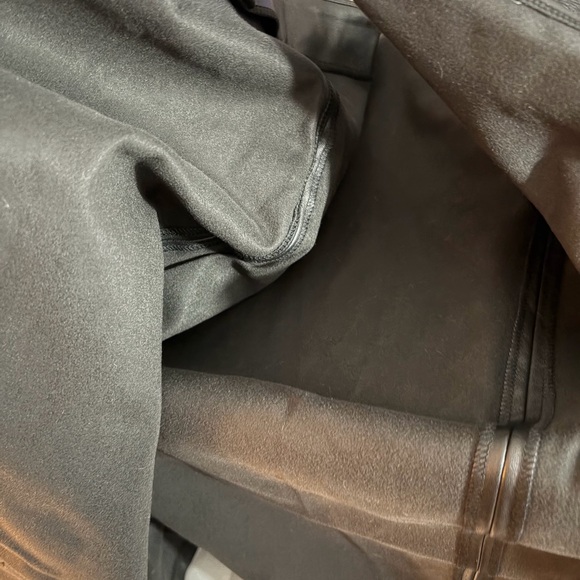 Sleek Black faux leather women’s skirt - Picture 7 of 7